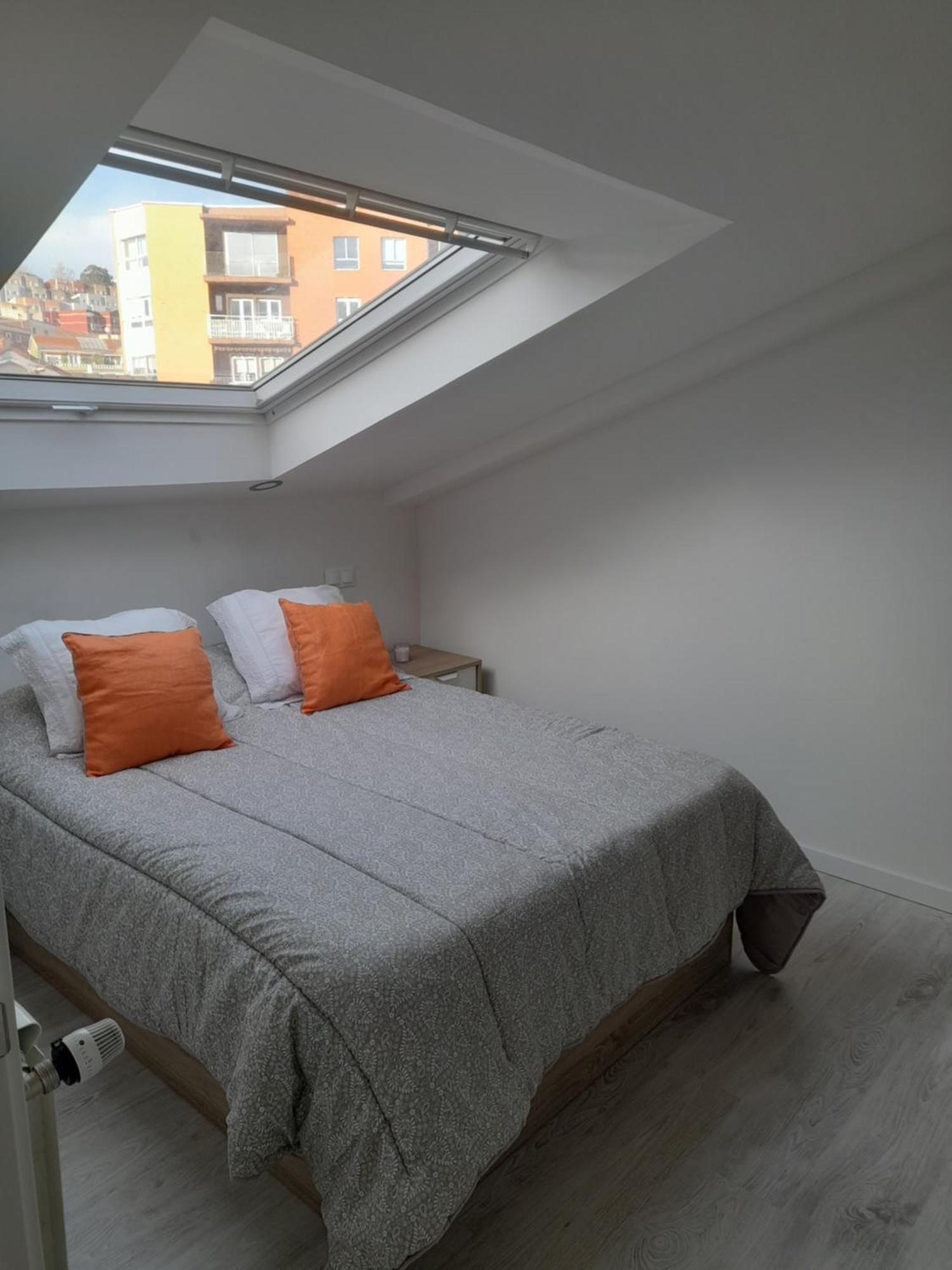 Duplex De Diseno Moderno Y Acogedor Santander